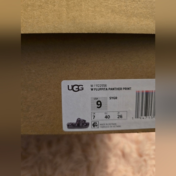 Brand-new never worn Ugg Fluff Yeah Zebra print women's size 9! - Picture 13 of 14